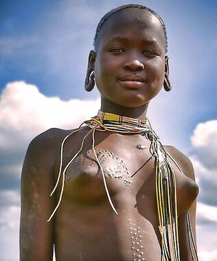 Nude chicks from african tribe,..