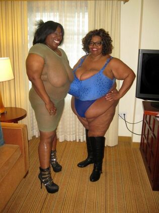 2 ebony Plumper frolicking with..