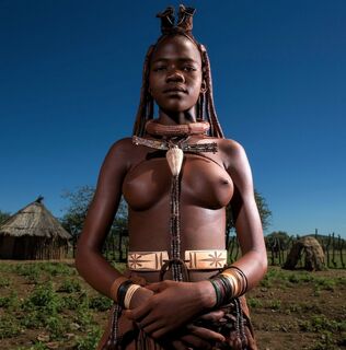 PUBLIC Nakedness PROJECT: Himba