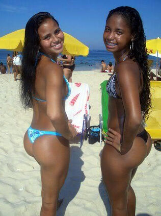 naked black girl selfies