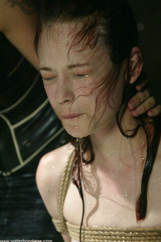 Water Restrain bondage Justine